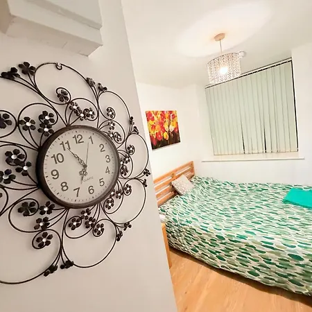 Breezy Little Double Bed - Apartamento *