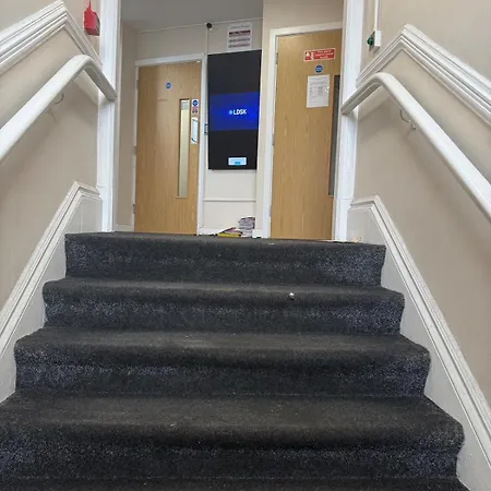 Breezy Little Double Bed -