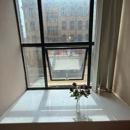 Breezy Little Double Bed - * 布雷得佛