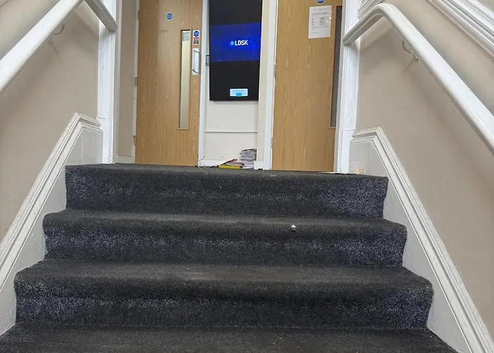 Breezy Little Double Bed -